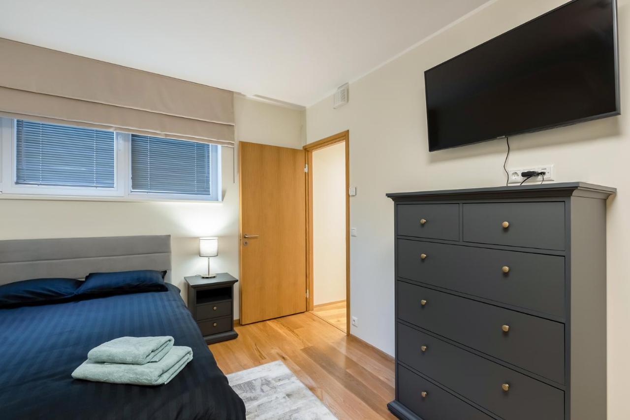 Gustav Apartments - City Center Comfort Тарту Екстериор снимка