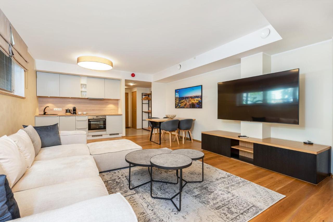 Gustav Apartments - City Center Comfort Тарту Екстериор снимка